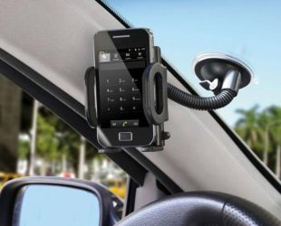 Ideal para Celulares, GPS, iPod, iPhone, PDA e outros. Basta posicionar o suporte e pressionar a trava no local escolhido.